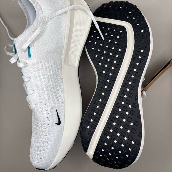 NIKE INTERACT RUN - Picture 3 of 3